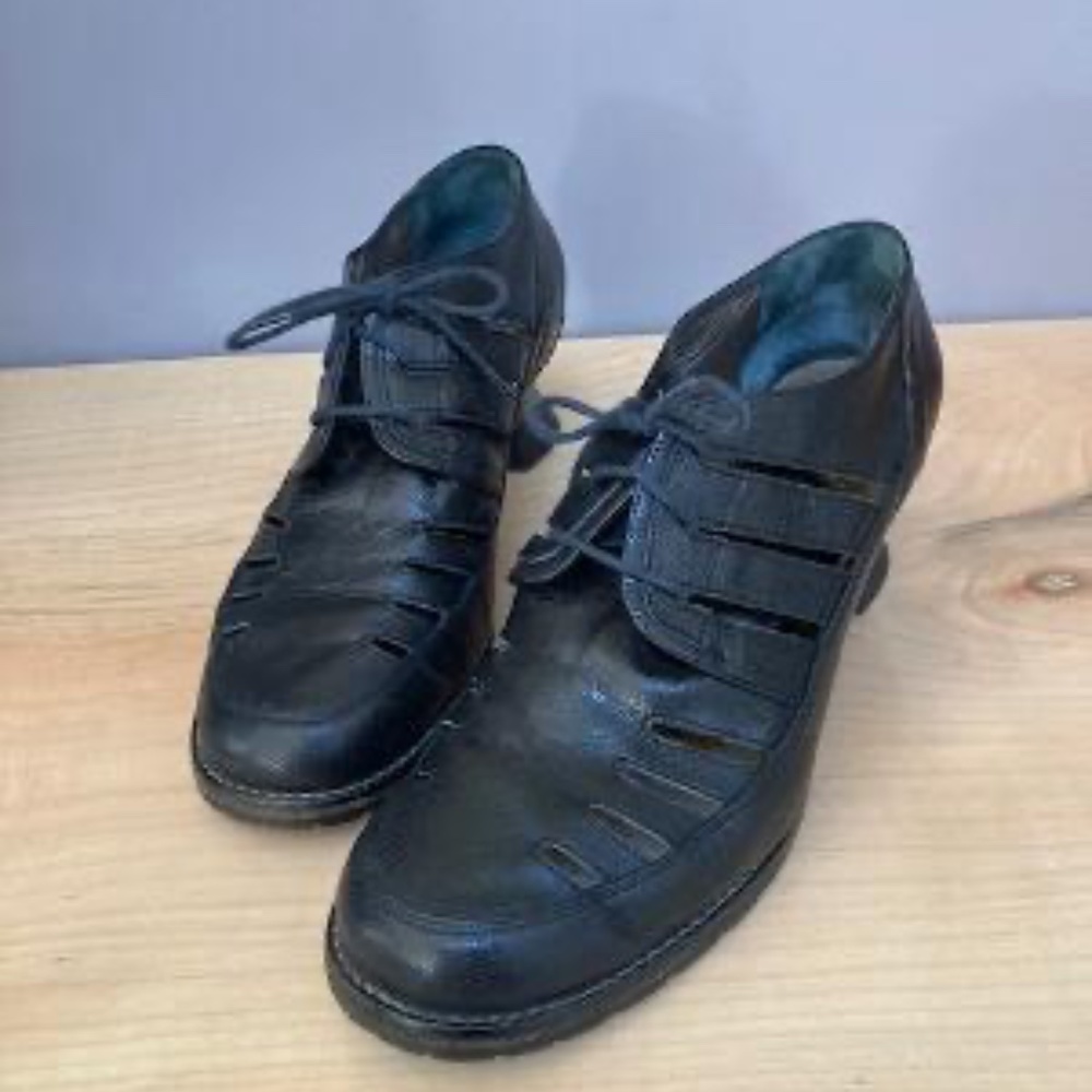 Peter Fox Black Gillie syle shoe